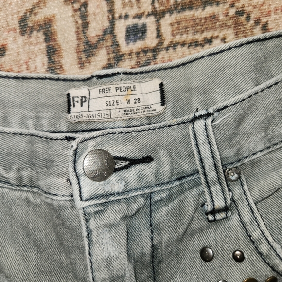 Free People shorts - Picture 4 of 5